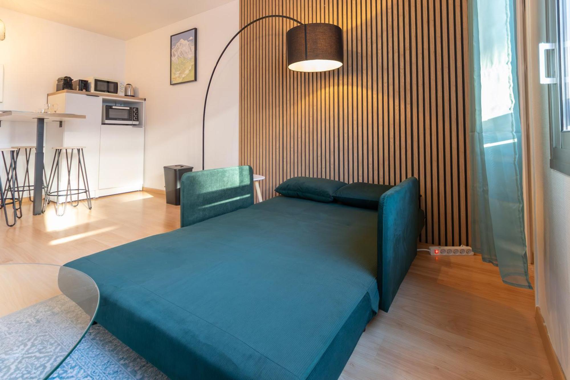 Cabana & L' Ideal - Gare, Lac Et Parking Public 5 Min Annecy Luaran gambar