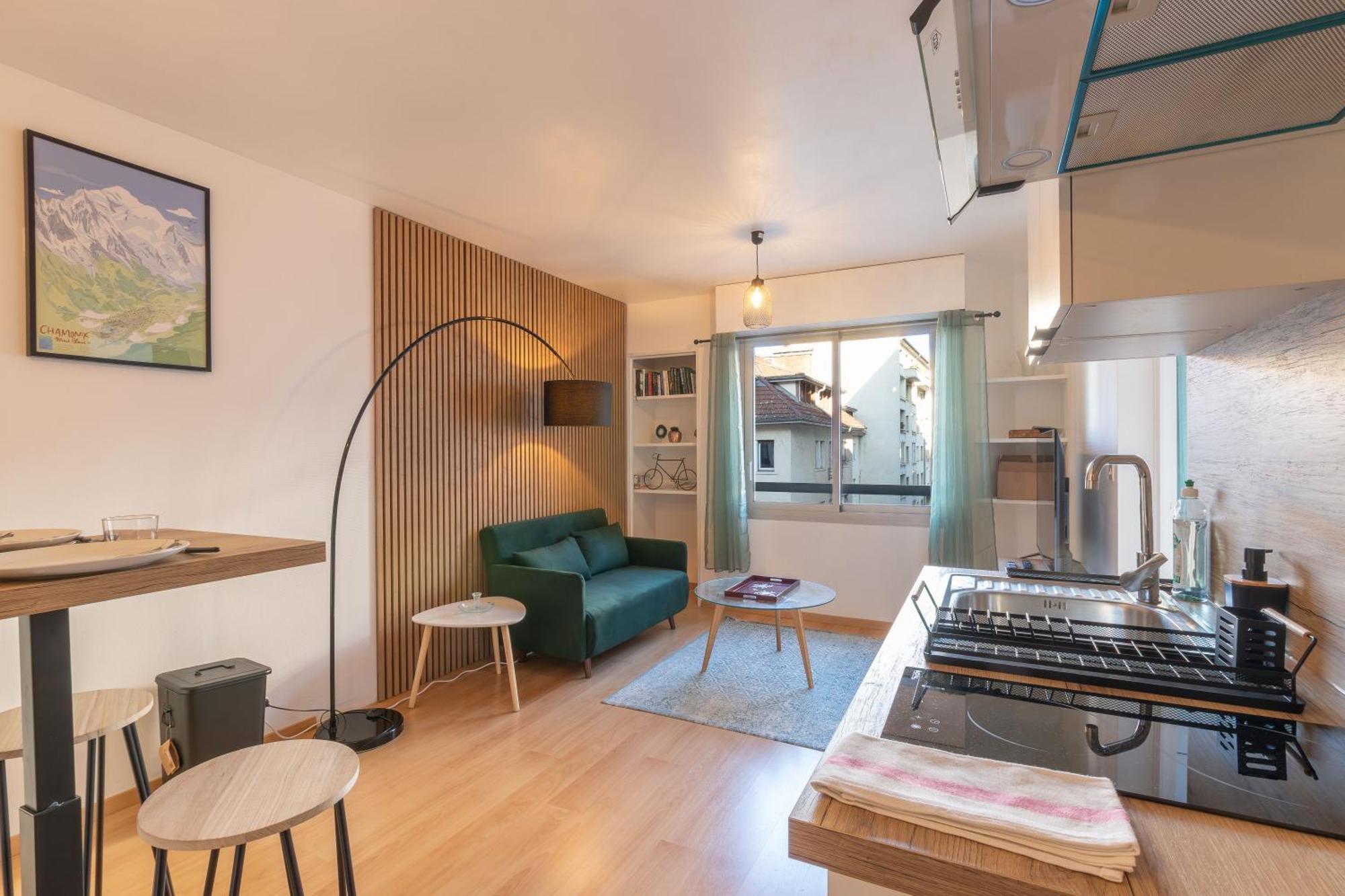 Cabana & L' Ideal - Gare, Lac Et Parking Public 5 Min Annecy Luaran gambar